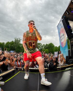 Sergei Barracuda Instagram - Sergei Barracuda & LU2 VINYL FLEXER | Summer CityFest
@sbarracuda @lu2vinylflexer @summercityfest_official 
#sergeibarracuda #sbarracuda #lu2 #lu2vinylflexer #summercityfest #poulicniekonomicka #trap