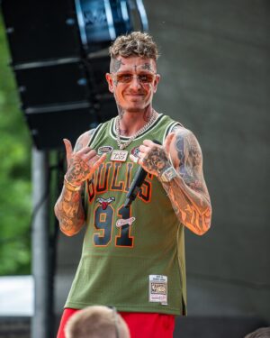 Sergei Barracuda Instagram - Sergei Barracuda & LU2 VINYL FLEXER | Summer CityFest
@sbarracuda @lu2vinylflexer @summercityfest_official 
#sergeibarracuda #sbarracuda #lu2 #lu2vinylflexer #summercityfest #poulicniekonomicka #trap