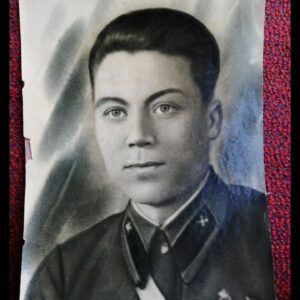 Sergey Glushko Instagram - Мой дед,Глушко Г.Ф,прошёл всю войну,похоронен 22 февраля 1945 года в Германии.
ВЕЧНАЯ ПАМЯТЬ ГЕРОЯМ!
СМЕРТЬ  ФАШИЗМУ!
#деньпобеды
#бессмертныйполк
#нетфашизму