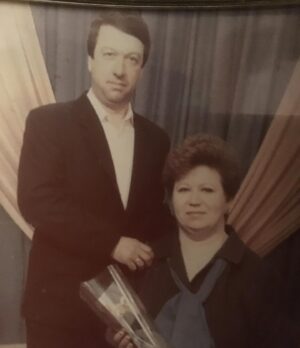 Sergey Kutergin Instagram - 18 и 19 февраля… 65 лет было бы Маме и 10 лет без Папы…. Цените Родителей! Наслаждайтесь каждым моментом с ними! Когда-нибудь придёт осознание, что это было лучшее время!🙏🏼🙏🏼🙏🏼💔💔💔