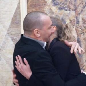 Sergey Kutergin Instagram - Если тут всё ещё можно постить какие-то другие публикации, не связанные с происходящим, то позволю себе сообщить друзьям и интересующимся, что сегодня ровно год, как я женат! Для тех, кто до сих пор помнит только Comedy Баттл, я женат второй раз. Поздравляю нас!❤️ Все возможные провокации будут сразу удалены! Не старайтесь. Всем мир😘