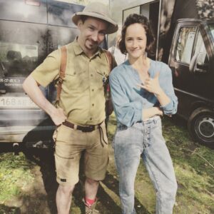 Sergey Kutergin Instagram - Вот и подошло к завершению это полуторамесячное приключение под названием съёмки большого кино «Нормальный только я», под командованием Антона Богданова и Михаила Шулятьева. Было прекрасно! Спасибо всем👏🏻👏🏻 @vantonbogdanov @l.rm.n @mvitorgan @svetalistova @olleg @olgabelyashina @khabensky_fund @dil.sergei @steinfarell @sergei_ivanov020408 @shestakov_msk @grisha_2019_ @morevadu @vgordeev.official @cilich35 @maksefimov1990 @igorgasparyan и всем-всем-всем, кто не имеет Инстаграм или я его не знаю!!! Смотрите нас на экранах страны в 2021 году!🤘🏻🎬 #кино #съемки
