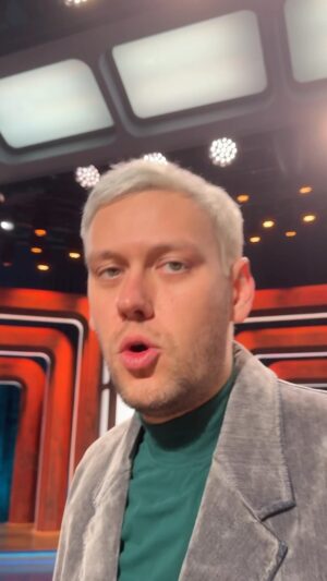 Sergey Matvienko Instagram - Смотрите на всех мобильных экранах, с 5го марта, в аккаунте @anton.shastoon «новый рилс Шаста»