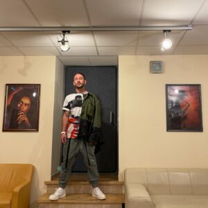 Sergey Prikazchikov Instagram - Привет. А напишите мне в коментах три любимые песни Пиццы)