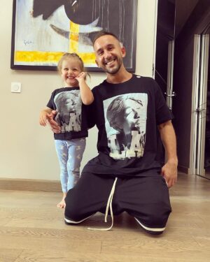 Sergey Prikazchikov Instagram - Мне 38. Ей 3.8. 
Такая вот математика. 
С днём рожденья меня). Спасибо всем за поздравления и подарки! Немного навели суеты вчера, но добро как всегда торжествует)
А Тупак жив, кстати)