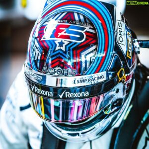 Sergey Sirotkin Instagram - Давайте развивать российский автоспорт вместе! 💪🏻

Автоспорт - это то, что я люблю всей душой, то, чем я живу. Мой путь в этой сфере начался довольно давно и продолжается до сих пор, пусть уже не в качестве гонщика, а в другой роли. 

Для меня очень важно, чтобы дело всей моей жизни продолжало развиваться и набирать обороты в нашей стране, чтобы однажды мы уверенно смогли сказать, что именно в автоспорте наша страна, наши спортсмены — одни из лучших.

Я планирую и дальше активно развивать различные гоночные направления и автоспортивные мероприятия, и конечно же не могу не спросить вас: как вы видите развитие автоспорта в нашей стране? 

❗️На своей странице я запускаю КОНКУРС, его темой становится вопрос к каждому из вас: 

❓«Что необходимо сделать для развития автоспорта в России?»

Вы можете предложить любые идеи, связанные с продвижением, развитием и популяризацией автоспорта в нашей стране!

Автора лучшей идеи я приглашу на личную встречу в Академию S35, где мы подробно обсудим планы по развитию и сможем просто поговорить о гонках 😉

Предлагайте свои идеи в комментариях! Ваше мнение очень важно! ✊🏻