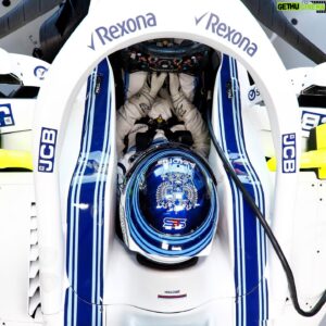 Sergey Sirotkin Instagram - Разбор трассы в Барселоне⁣⁣⠀
⁣⁣⠀
Трасса в Испании очень сложная, об этом говорят не только многочисленные гонки, которые проводятся на этом треке, но и тот факт, что Ф1 на регулярной основе приезжает в Барселону во время предсезонных тестов. Барселона требовательна как к пилотажу, так и к работе и эффективности машины. Сам по себе трек очень разнообразен, требует от машины разных качеств. ⁣⁣⠀
⁣⁣⠀
Важная особенность испанской трассы — длинные повороты, такие как 4, 5, 10, 12. Это те повороты, в которых идеально проводить работу с балансом машины. В них фазы комбинированного входа и комбинированного выхода растянуты, поэтому у пилота и инженеров есть достаточно много времени, чтобы оценить как машина в этих критичных фазах себя ведёт. Длинные повороты также заметно отличаются между собой, имея чуть разную динамику, перепад в скорости и рельеф. Такие различия суммарно дают хорошее представление о поведении машины. ⁣⁣⠀
⁣⁣⠀
Отдельно нужно сказать о быстрых поворотах: в Барселоне это 2,3,9 повороты, которые пилоты проходят в полный или почти в полный газ. Они требуют от машины очень хорошей прижимной силы, особенно на передней оси. И снова оговорюсь, что в таких поворотах инженеры могут отлично проследить изменения в поведении машины. Так как третий поворот очень длинный, то в нем машина проводит достаточно много времени под нагрузкой, с определённым креном, и инженеры в зависимости от роста скорости и изменения этого крена способны оценить, как машина меняет своё поведение, как меняются прижимная сила и баланс, что позволяет хорошо поработать с аэродинамической эффективностью болидов. ⁣⁣⠀
⁣⁣⠀
Другой очень требовательный момент в Барселоне — резина. Трасса в Испании славится тем, что если пилот атакует на максимуме в первой половине круга, то велик риск того, что он перегреет резину и потеряет всё, что отыграл в начале, если не проиграет еще в 2 раза больше в третьем секторе. Этот факт даёт возможность инженерам поработать с настройками машины, лучше изучить, как она ведёт себя с резиной, даже поэкспериментировать, сделав прицел либо на одну часть круга, либо на другую.⁣⁣⠀
⁣⁣⠀
Продолжение в карусели ➡️⁣⁣⠀
⁣⁣⠀
English text in comments
