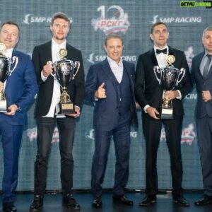 Sergey Sirotkin Instagram - Победители Кубка России 2023. На российском спортпрототипе БР03. 

#10летрскг #раф #смпрскг #смпрейсинг