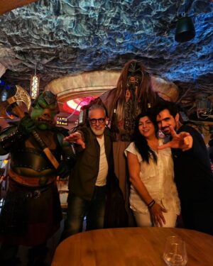 Sergi Arola Instagram - ✨Hace mucho tiempo, en una galaxia muy, muy lejana... ✨

@sergiarola
@ferfuentescardenas 
@benjanast 
@topchefvipchile 
@nowascantina