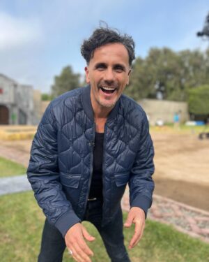 Sergio Lagos Instagram - Así avanza las aventuras y desventuras de la realización de @ganaroservir aquí en Lima. 🇵🇪 ⭐️⭐️⭐️

Seguimos jugando, creando e intentado entregarles el mejor show de tele realidad de la televisión chilena. 🇨🇱 

Muchas gracias por toda la altísima fidelidad de estos días.  Un gran abrazo para ustedes y un gran abrazo también al equipo de @perryelliscl ❤️ siempre junto q nosotros !!!!

📷 @marcebadilla