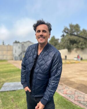 Sergio Lagos Instagram - Así avanza las aventuras y desventuras de la realización de @ganaroservir aquí en Lima. 🇵🇪 ⭐️⭐️⭐️

Seguimos jugando, creando e intentado entregarles el mejor show de tele realidad de la televisión chilena. 🇨🇱 

Muchas gracias por toda la altísima fidelidad de estos días.  Un gran abrazo para ustedes y un gran abrazo también al equipo de @perryelliscl ❤️ siempre junto q nosotros !!!!

📷 @marcebadilla