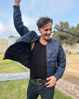 Sergio Lagos Instagram - Así avanza las aventuras y desventuras de la realización de @ganaroservir aquí en Lima. 🇵🇪 ⭐️⭐️⭐️

Seguimos jugando, creando e intentado entregarles el mejor show de tele realidad de la televisión chilena. 🇨🇱 

Muchas gracias por toda la altísima fidelidad de estos días.  Un gran abrazo para ustedes y un gran abrazo también al equipo de @perryelliscl ❤️ siempre junto q nosotros !!!!

📷 @marcebadilla