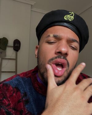 Sergio Momo Instagram - pues lo subo todo ✨arriba las sirenas negras✨🫶🏽