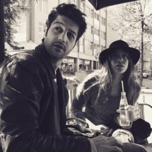 Serhat Teoman Instagram - Kardeşim doğmuş❤️