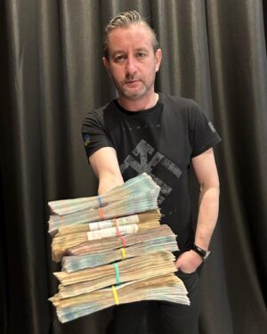 Serhiy Zhadan Instagram - Передали 620 000 гривень із зимових концертів на потреби 13-Ї бригади НГУ «Хартія». 

Дякуємо дорогій агенції «Sabotage» за організацію, дякуємо всім, хто приходив і слухав.

Підтримуйте свою культуру - вона багато на що здатна.

💙 ПриватБанк: 4627 0551 1036 9054
💛 Patreon: www.patreon.com/serhiyzhadan
💙 PayPal: sirozhazhadan@gmail.com