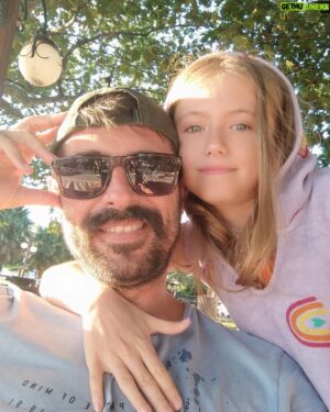 Serkan Kuru Instagram - Dün doğum günündü. Seni kucagima aldigim günden beri hergün varlığına şükrediyorum. Baban her zaman yaninda guzel melegim , bu da sana SÖZÜM olsun . 🥰