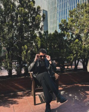 Serkan Rutkay Ayıköz Instagram - Captionless biriyim. 📷 @berfkablan 🎩🌹