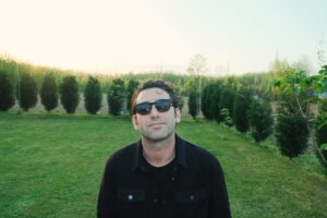 Serkan Rutkay Ayıköz Instagram - Backyard 📷 @begumayikoz