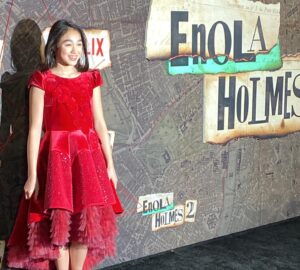 Serrana Su-Ling Bliss Instagram - Had the most incredible evening at the Enola Holmes 2 world premier in New York! #enolaholmes2 #behindthescenes