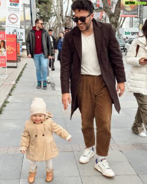 Sertan Erkaçan Instagram - Yakalanbaç in the house😎
