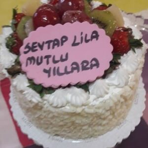 Sevtap Parman Instagram - İyiki doğmuşuz Lilam.İyiki bu Yüce Allah bana bir sürü kabiliyetler bahşetmişki bu Mesleği seçmişim.İnsanın hayranlarının olması o kadar güzel bir duyguki anlatamam.İyiki varsınız.Anneciğiminde yanındayım.Daha ne olsun.Çok şanslıyım.Maşallah🙏😉 #2mart