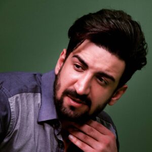 Seyed Ahmadreza Mousavi Instagram - یه چیز میشه دیگه.
حالت رو عوض کن.
.
.

سوال داری بپرس جواب میدم بهتون.