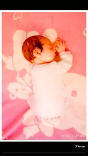 Şeyla Halis Instagram - Canım aşkımız. Hayatımın anlamı. Nice güzel sağlıklı ,başarılı,bereketli ,sevgi dolu yaşların olsun. @selincicekdemir @bekircicekdemir