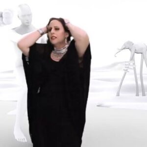 Şeyla Halis Instagram - Pazartesi geliyoor!
.
.
#pazartesisendromu #tbt #clips #musicvideo #mood