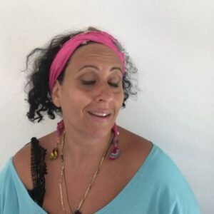 Şeyla Halis Instagram - Olmasını istediğim bir şey için istemiyorum gibi davran denmiştir.
Ben:
.
.
#today #gif #gifideas #mood #instamood #istanbul