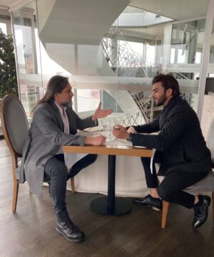 Sezgin Erdemir Instagram - You'll never know when and how you'll meet a dear person and feel the connection between when the topic is art and music. It just may happen out of the blue. Thanks to this talented actor Imran Abbas was kind enough to invite me to his show and blessed me with his warm welcoming and the conversation we had. More to talk about in a few days and no doubt more to work together soon enough. 
@imranabbas.official