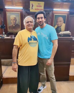 Shaad Randhawa Instagram - What a day !!! To be directed by Sir @hansalmehta 🙌 every actors dream 🙃
Check ✅ #Scam2