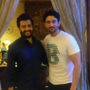 Shaad Randhawa Instagram - Something's cooking ??? Can you "imagine" .. Aapko shikayat ka mauka nahi denge ..