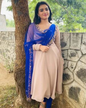 Shabana Shahjahan Instagram - 💙

@tag_a_clothing_brand