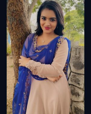 Shabana Shahjahan Instagram - 💙

@tag_a_clothing_brand