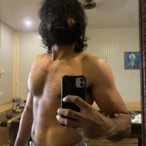 Shabeer Kallarakkal Instagram - #priorities #next #sportsdynamix #process 
3 weeks  apart ⚡️⚡️⚡️

Thank you @sportsdynamix  Ramji sir @manavmukund @jeevan.mj7 and the incredible team for getting me ready physically for various characters I play. 

Yet again you made sure I was given the right travel schedules during my work & got me to look the part ON TIME. 

Blessed to be training at this high performance training centre, SPORTS DYNAMIX ❤️❤️

#actor #training #actorlife #entertainer #life #enjoy #makeyourownmagic  #joysoflittlethings