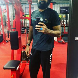 Shabeer Kallarakkal Instagram - #priorities #next #sportsdynamix #process 
3 weeks  apart ⚡️⚡️⚡️

Thank you @sportsdynamix  Ramji sir @manavmukund @jeevan.mj7 and the incredible team for getting me ready physically for various characters I play. 

Yet again you made sure I was given the right travel schedules during my work & got me to look the part ON TIME. 

Blessed to be training at this high performance training centre, SPORTS DYNAMIX ❤️❤️

#actor #training #actorlife #entertainer #life #enjoy #makeyourownmagic  #joysoflittlethings