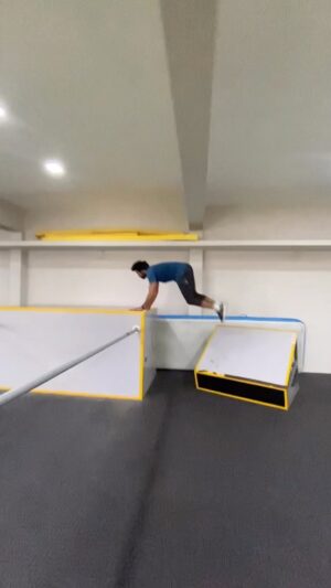 Shabeer Kallarakkal Instagram - Parkour after a break.. Going with the flow. 🏃‍♂️🏃‍♂️🏃‍♂️

@parkourpaiyan @parkourpod @chennaiparkour_official 

#actor #hospitalclown #entertainer #Athlete #parkour #training #running #enjoy #joy #life