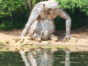 Shaggy 2 Dope Instagram - Last stop on the vaca adventure home. The forest with big wooden trolls in Kentucky