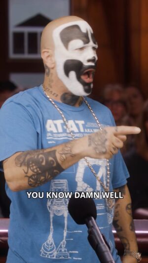 Shaggy 2 Dope Instagram - Today on Judge Judy @shaggy.icp is acusing defendant @unclejuff of stealing his cooling window sill pie.