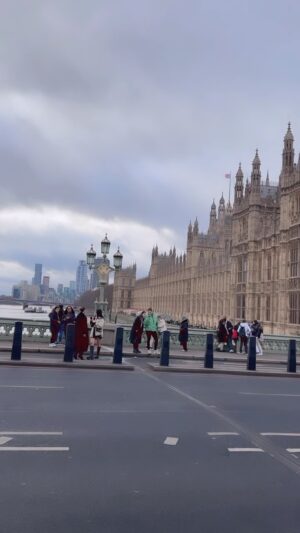 Shahid Mallya Instagram - In London 
#bigben #london 
#concert #shahidmallya  #shahidmallyalive