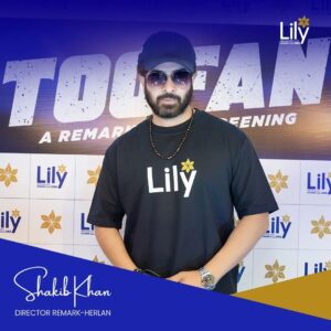 Shakib Khan Instagram - A night to remember with Remark-Herlan's Director, @theshakibkhan . 

At the special screening of Toofan, exclusively for Remark-Herlan family members at Star Cineplex - SKS Tower, powered by Lily. 

#Lily #Toofan #RemarkHerlan #ShakibKhan #সৌন্দর্যেরসংজ্ঞাতুমিই #লিলি #AlwaysBeYoutiful #BeYou