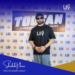Shakib Khan Instagram - A night to remember with Remark-Herlan's Director, @theshakibkhan . 

At the special screening of Toofan, exclusively for Remark-Herlan family members at Star Cineplex - SKS Tower, powered by Lily. 

#Lily #Toofan #RemarkHerlan #ShakibKhan #সৌন্দর্যেরসংজ্ঞাতুমিই #লিলি #AlwaysBeYoutiful #BeYou
