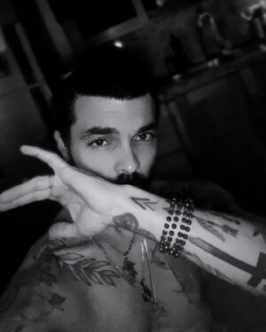 Shalim Ortiz Instagram - 🔺👁️

#botenlotoxico
