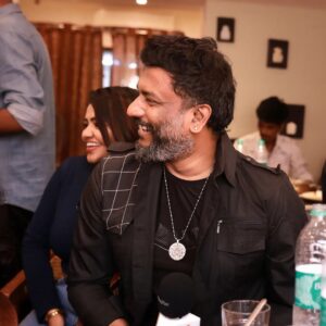 Shalu Shammu Instagram - Few Candid clicks with Shalu Shammu.....
 Thank you @actorrizubhai_official bhai for creating beautiful memories

 PC @smartdecors_photography
Location @pallavas.chennai

#alfy #lifecoach #tamil #alfredjose #meaningoflife #love #humanitygangster #alfy_videos #dralfredjose