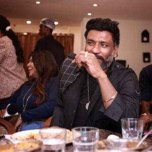 Shalu Shammu Instagram - Few Candid clicks with Shalu Shammu.....
 Thank you @actorrizubhai_official bhai for creating beautiful memories

 PC @smartdecors_photography
Location @pallavas.chennai

#alfy #lifecoach #tamil #alfredjose #meaningoflife #love #humanitygangster #alfy_videos #dralfredjose