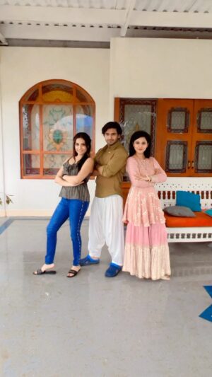Shalu Shreya Instagram - Fir se bolo 🕺👯
