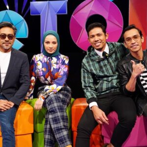 Sham Visa Instagram - Sebelum ni abg sham ke @meletop utk memperkenalkan diri ke program #GV6 tapi malam tadi kami ke program sama utk bercerita mengenai persediaan ke pentas final. Sekejab masa berlalu. Anyway, thanks so much @meletop kerana mengundang kami. We had fun! 😍😬
.
📸 @neonpixelofficial 📺 @mindorder 💖 @shamvengers
.
#MindOrder #MindOrderManagement #ShamVisa #ShamxMindOrder #ShamGV19 #GegarVaganza2019 #GV6 #shamvengers @shamvengers @mindorder