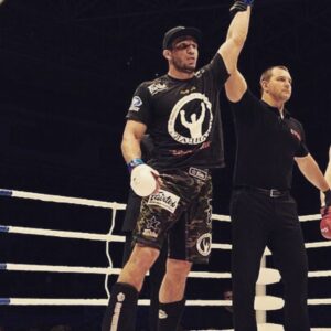 Shamil Abdulaev Instagram - Я жажду этого чувства. 
@onechampionship 
@adrian1mma  скажи мне дату и имя. Круглый год держать себя в форме не легкое дело. 
#вожидании#mma#спорт#тяжелыйтруд