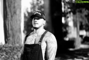 Shane Ray Instagram - When you smell the 🧢 in the air