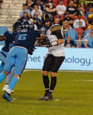 Shane Ray Instagram - What a year!! I have to start with thanking God for the opportunity. I read that you don’t experience growth unless your uncomfortable. I could honestly say that the challenges of this season and the commitment I gave to the team truly made me an all around better person. To be able to build the relationships with my brothers in Toronto was a blessing. Pushing each other to be best day in and out. Holding each other accountable for the sake of the goal. Sacrifice and courage when others don’t see what you see in yourself. This championship holds a special place in my heart. From coach mace allowing me to lead, to my teammates trusting in my direction even when times got hard is one of the greatest honors I could have as a player. But the relationships built gave me even more honor as a man. To everyone who supports me and knows what I put in behind the scenes, this is for you too!!! Champion at every level that’s gotta be god!! Love Toronto!!
#2xchamp
